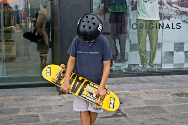 Clases de skate promocionales en Boardridiers Barceloneta | Doctown