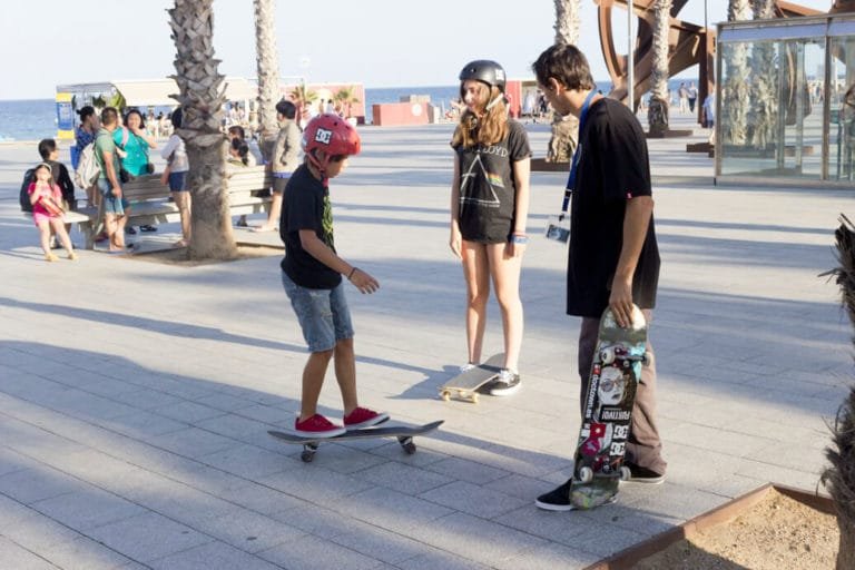 Clases de skate promocionales en Boardriders Barceloneta