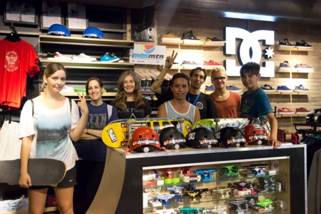 Clases de skate promocionales en Boardriders Barceloneta